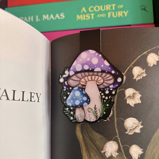 Enchanted mushrooms - Magnetic bookmark - Handmade bookish accessory - Stationery Passion